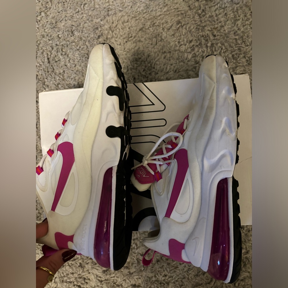 Nike Air Max 270 React